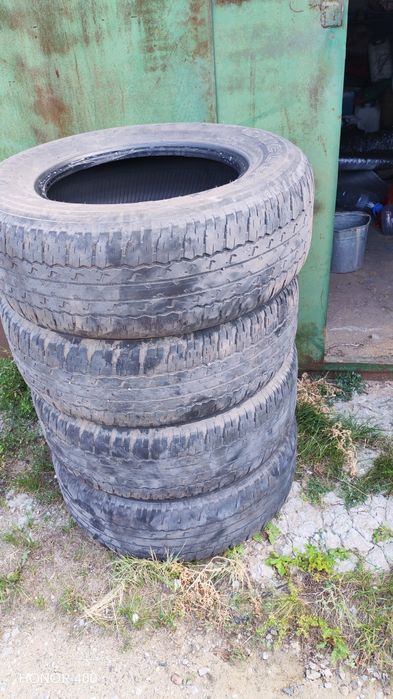 Продам резину на 17 диаметр