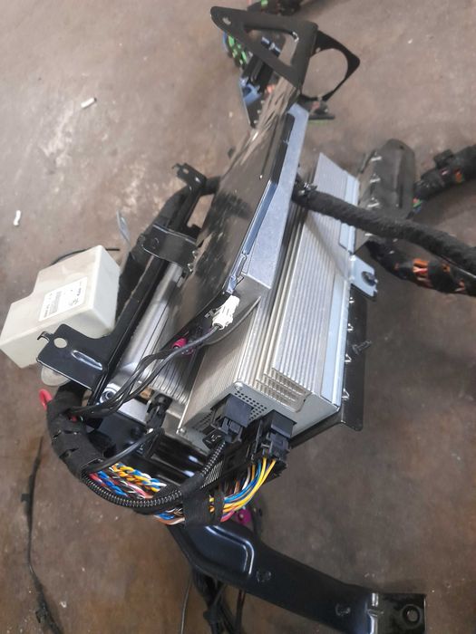 Музика Лоджик 7 бмв х5 е70