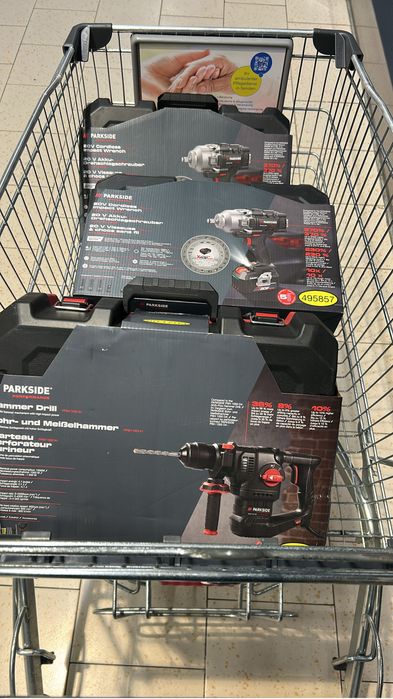 Vând pistol de impact PARKSIDE Performance 20V, adus din Germania.