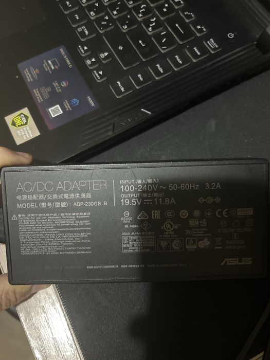 Игровой ноутбук Asus RoG Strix