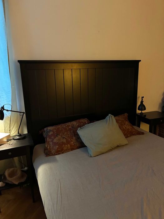 Продава се дървена IKEA спалня