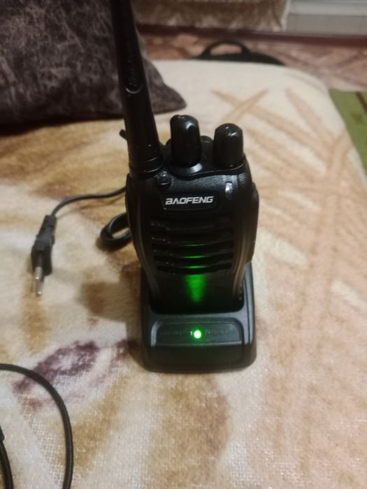 Продам рабочую  рацию срочно