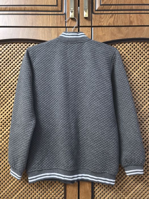 Продам кофту для мальчика на 11, 12 лет