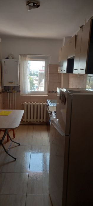 Închiriez apartament 2 camere