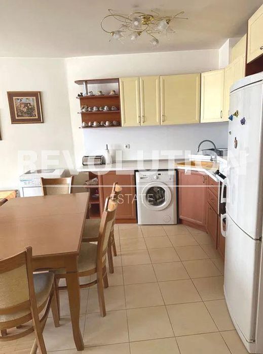 Двустаен апартамент в района на Център!