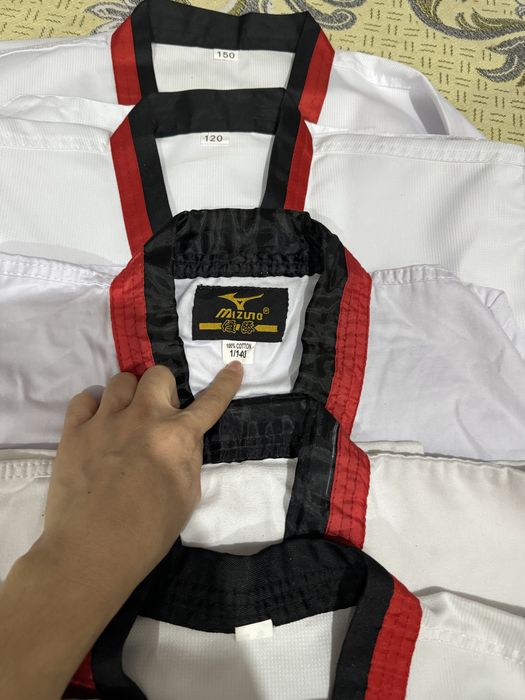 Кимано сатылады (таеквандо)