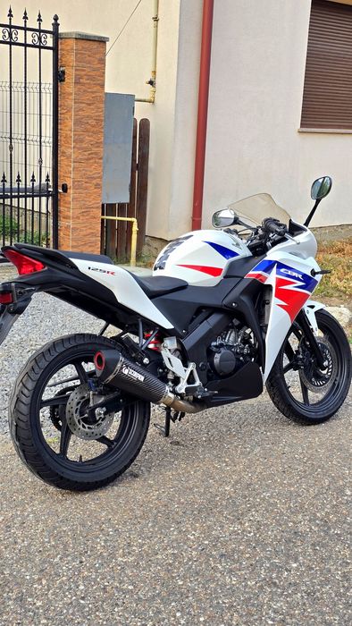 HONDA CBR125R Alb, Toba Sport SCORPION, An 2013, 30.537km, Schimb de Ulei Bonus, Ofer Transport