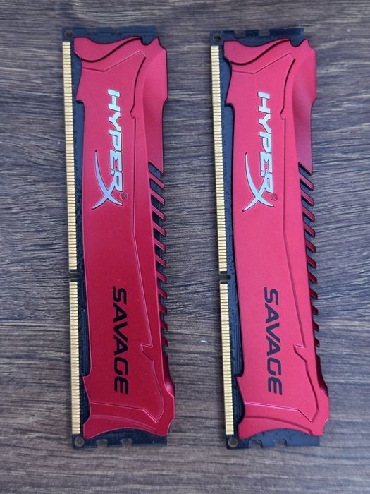 Vând diferite plăcuțe de RAM ddr3 (2x 4GB, 1x 8GB), procesor i5-4590 (functional), placă de bază ASRock H81M-VG4 (defecta)
