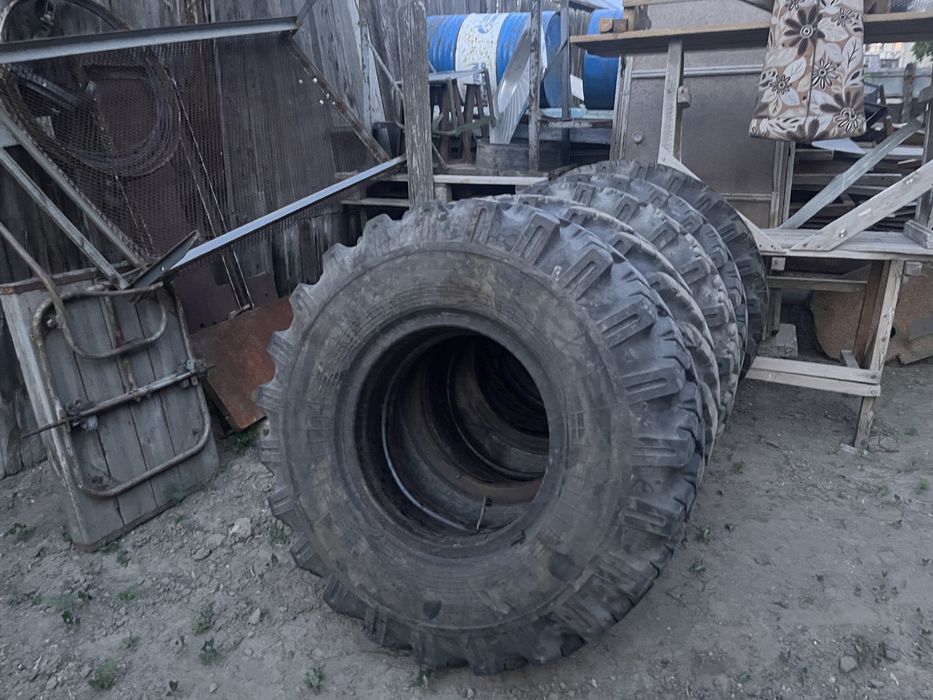 Продам колеса с камерами Зил 131