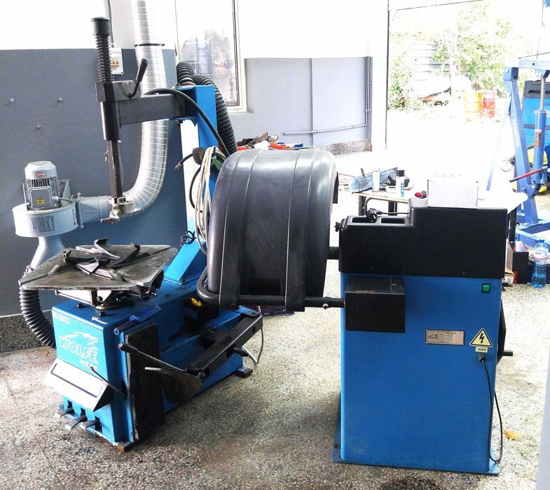 Продава Комплект Машини за Гуми WOLFE - Баланс W-520 + Демонтаж W-2022!