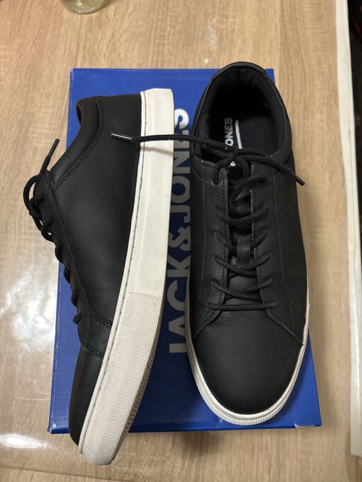 Обувки Естествена кожа