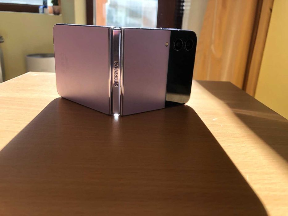 Samsung Galaxy Z flip4