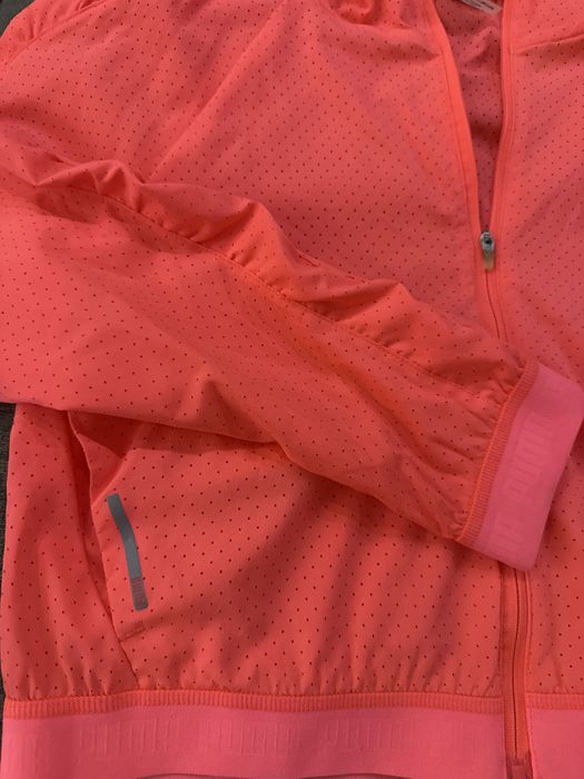 Късо тънко яке Puma