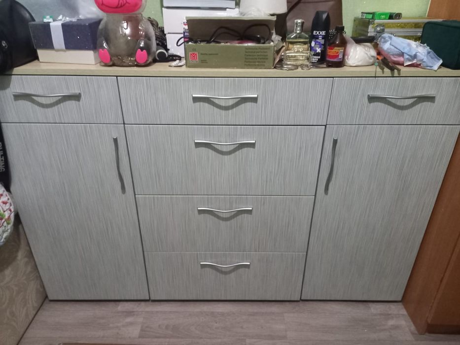 шкаф деревянный в хорошем состоянии