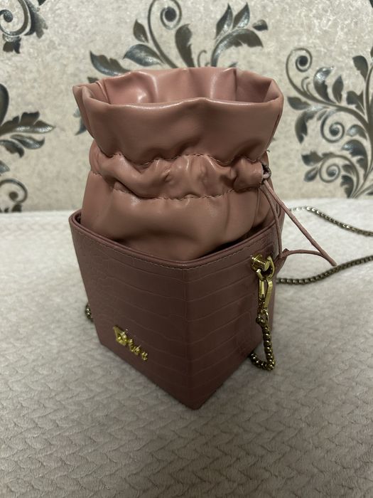 продам красивую сумочку