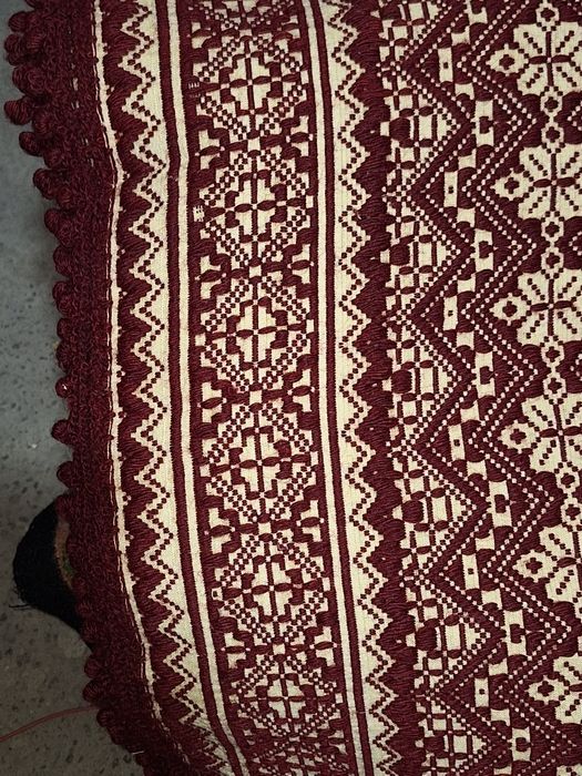 Vând covertura ( macat)  de lână