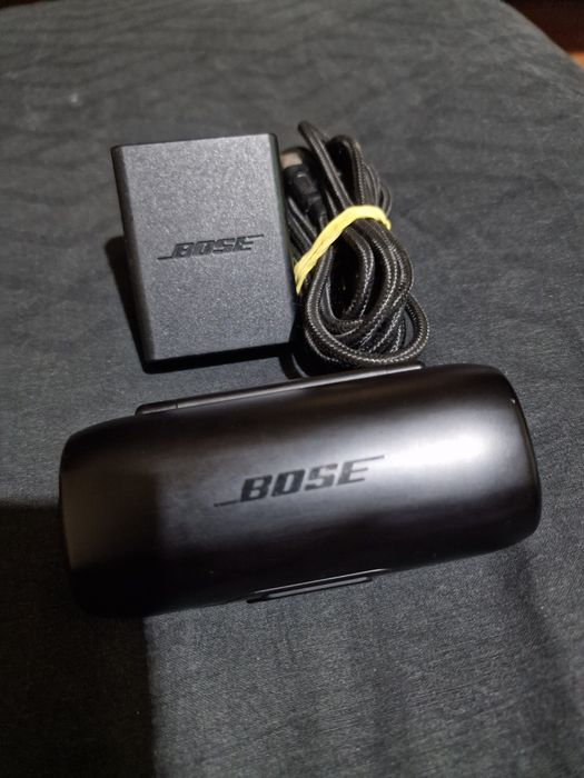 Casti wireless Bose soundsport free impecabile atât estetic cât și funcțional