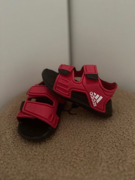 Сандали Adidas и HM 21