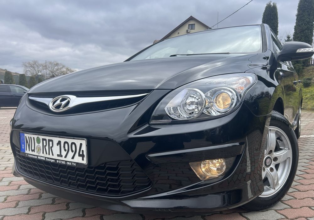 -Hyundai i30 facelift-2012-1.4benzina-109cai-euro5-adusa din germania-