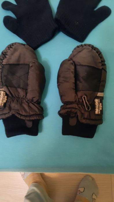 Lot căciuli și mănuși 5-6 ani 52-54 cm
