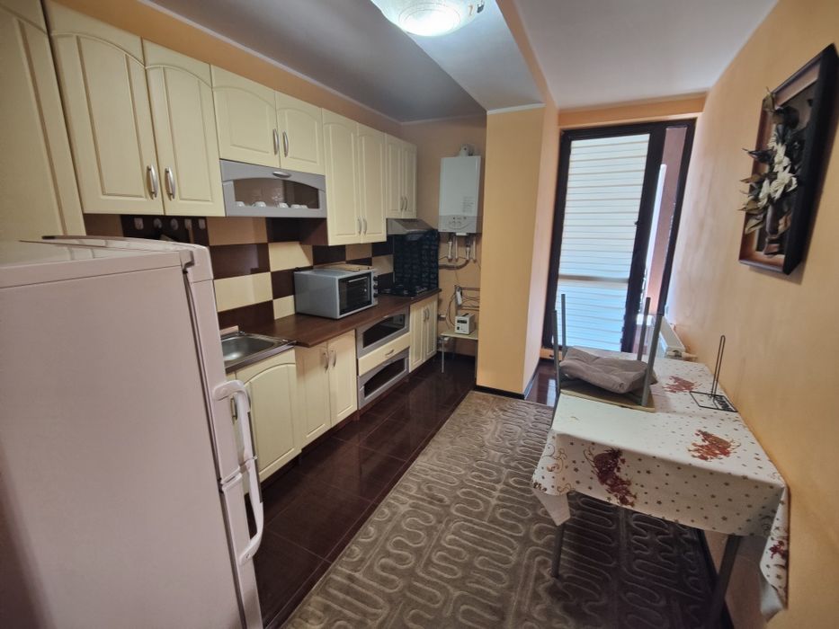 Apartament de închiriat