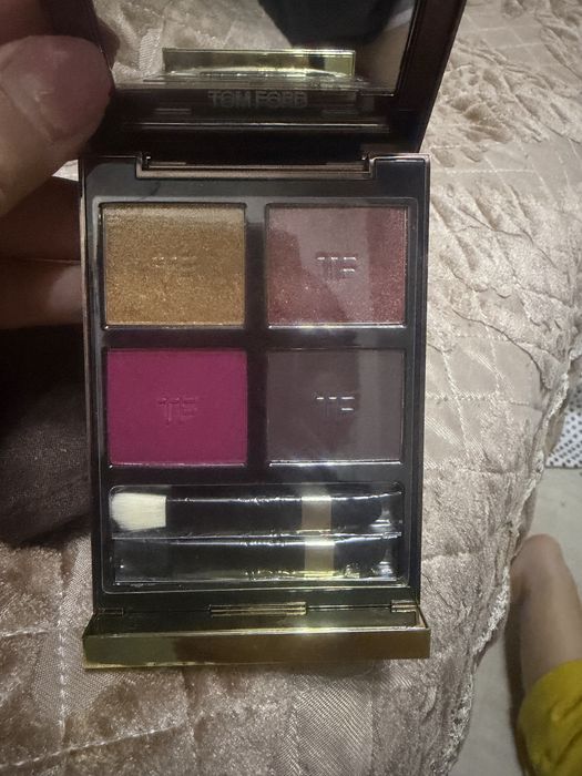 Продам тени от Tom Ford