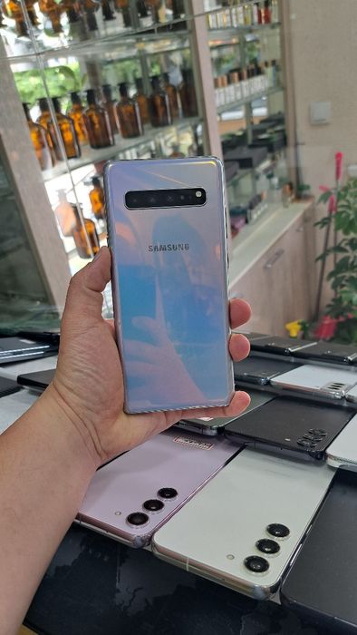 Samsung S10 5g xotirasi 8/256GB GB