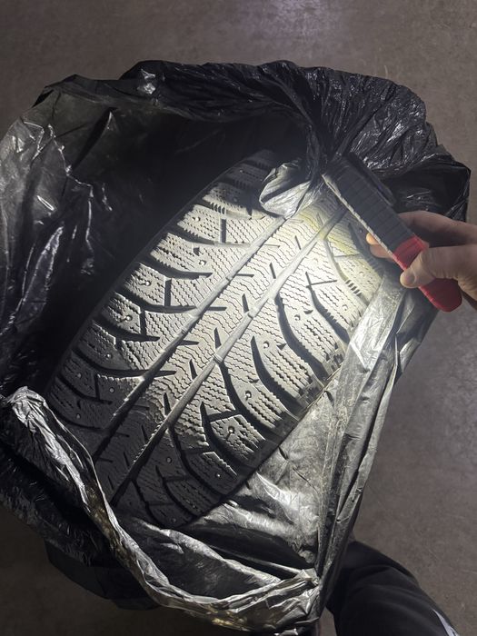 Продам 4 балона зима