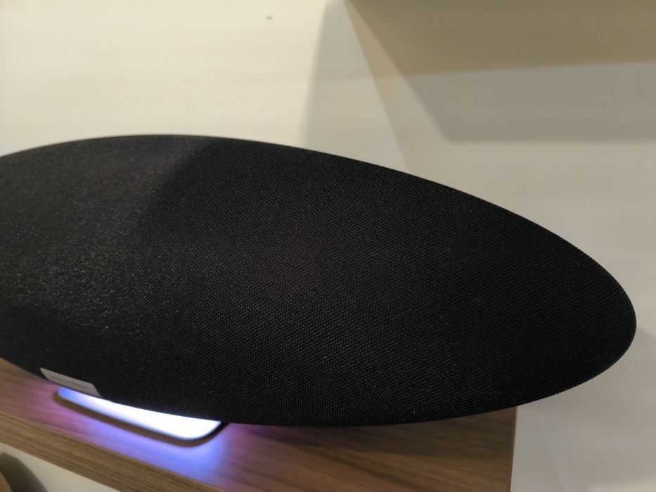 Boxa Bowers & Wilkins Zeppelin în garanție