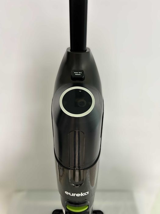 Безжична прахосмукачка за сухо и мокро почистване Eureka NEW400 – Като нова!