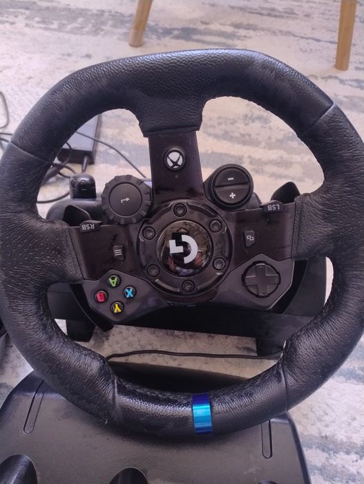 Volan gaming logitech