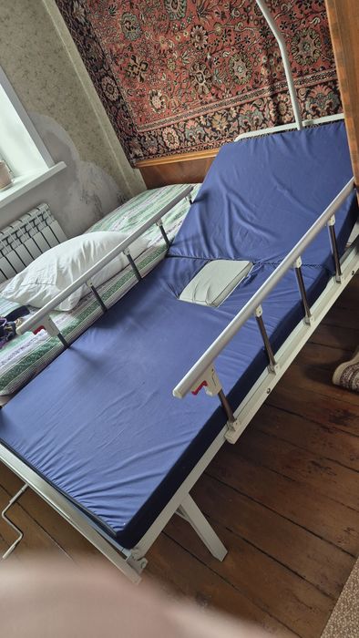 Кровать медицинская