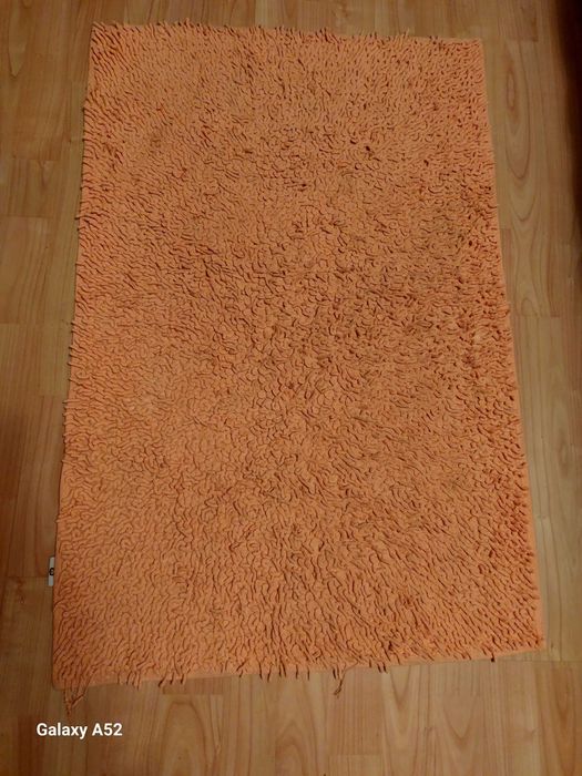 Продавам   пътеки и аксесоари за баня