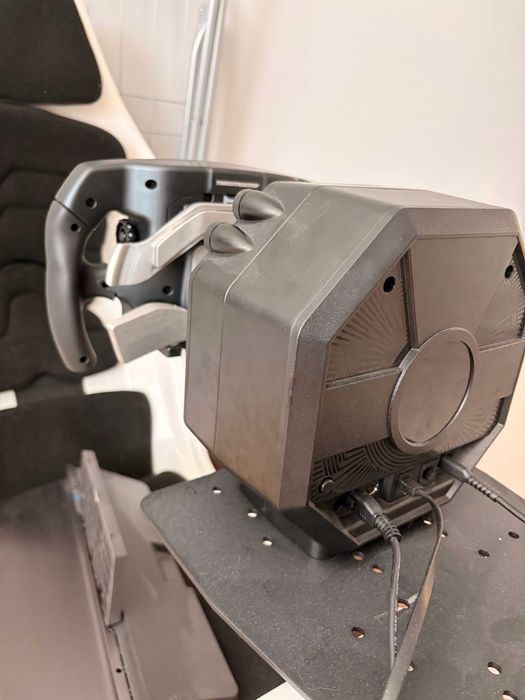 Thrustmaster T598-P + Ferrari SF1000 + Playseat f1