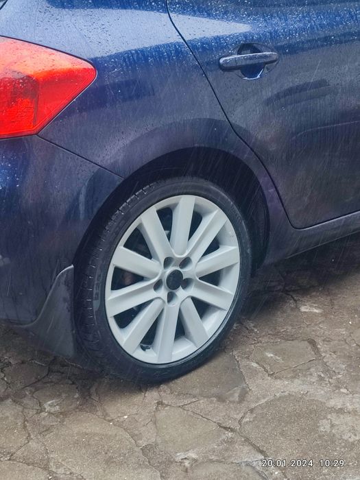 Джанти 18 -ки с гуми пирели