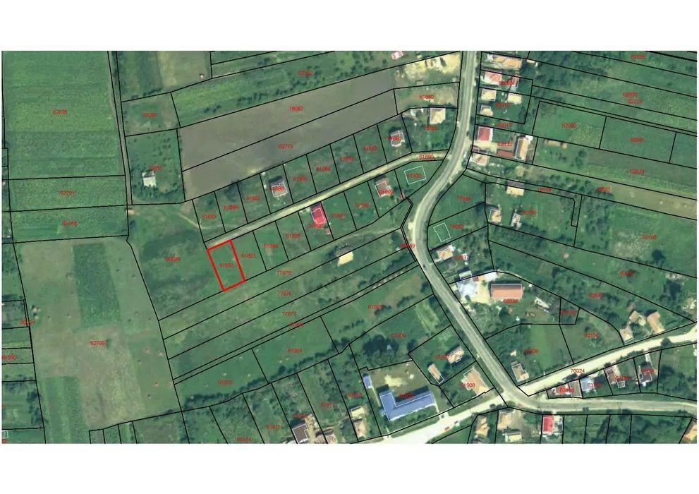 Teren de vanzare suprafata de 700 mp zona Deusu