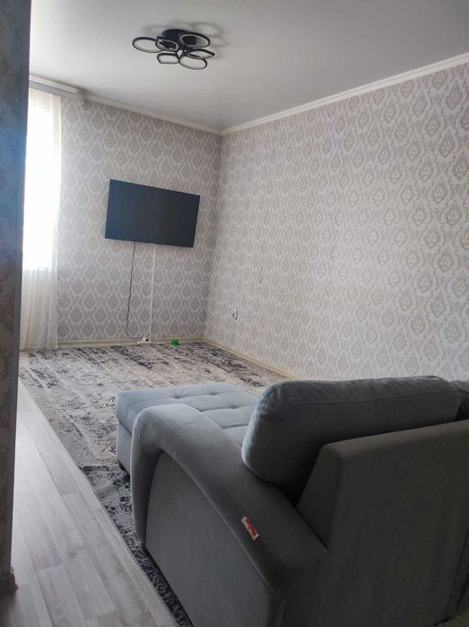 продам квартиру 8 мкр. евродвух