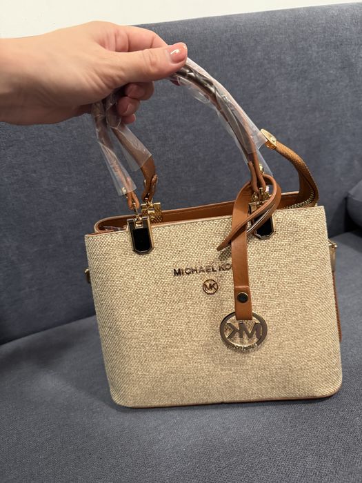 Чанти Guess, Michael Kors, YSL