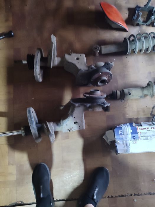 Продам б/у запчасти на Ауди 100 с4