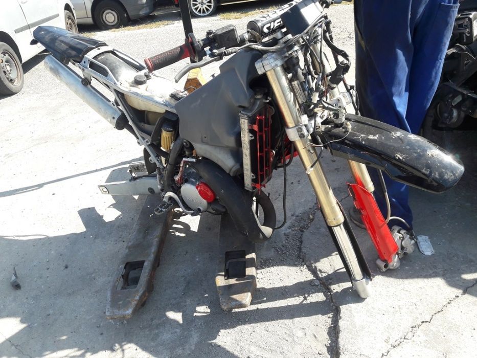 КТМ 390РЦ,Хускварна СМ 125 (KTM 390RC,HUSQVARNA SM 125 )-на части