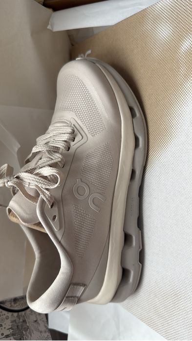 Кроссовки ON женские