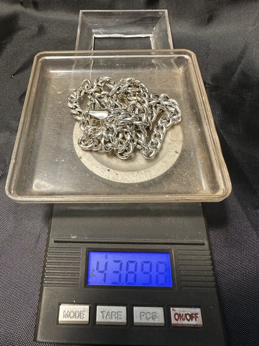 Продам серебряную цепь 925 пробы.