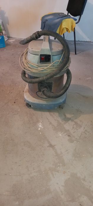 Пылесос профессиональный