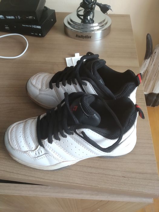 Детски маратонки за тенис