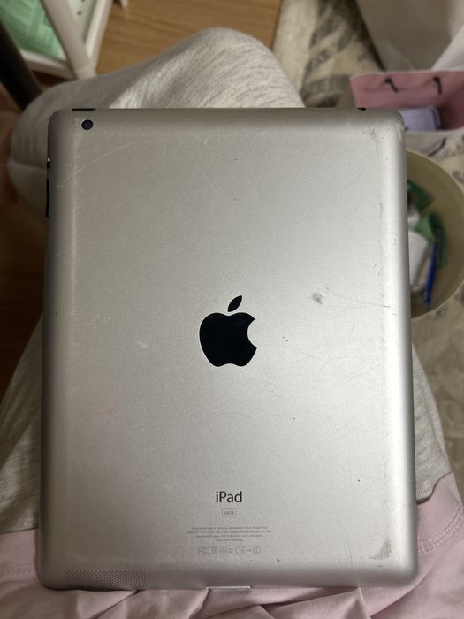 айпад старый продаю срочно торг