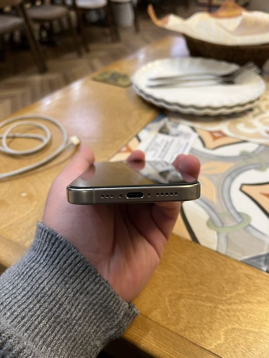IPhone 15 pro 256гб