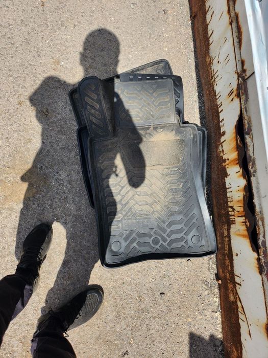 Полики автоковрики