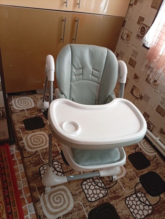Стуль для кормления