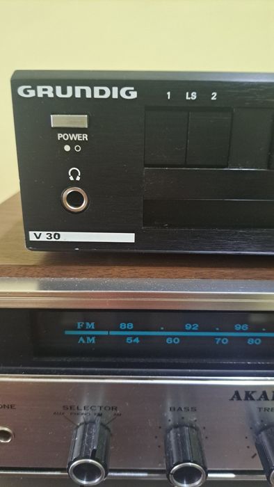 Vind amplificatoare și amplitunere  in stare bună