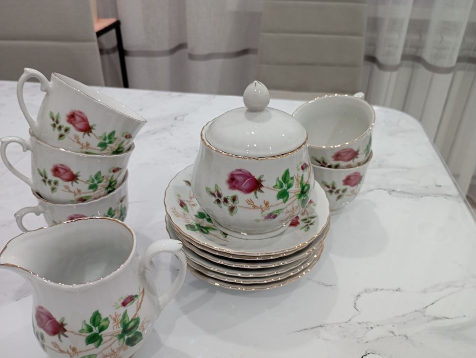 Продается чайный сервиз